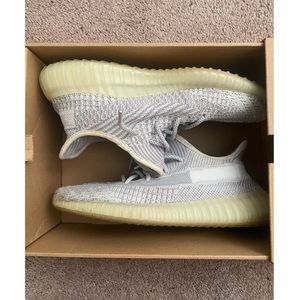 Yeezy 350 v2